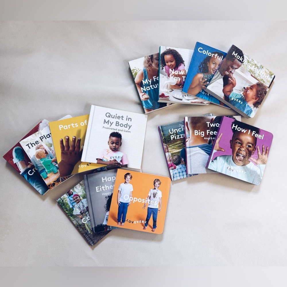 LOVEVERY Book Set - Multicolor